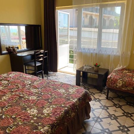 Park-Hotel Abkhazia Цандрипш Екстериор снимка