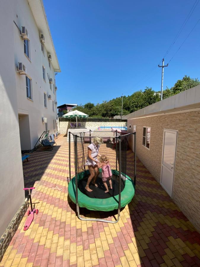 Park-Hotel Abkhazia Цандрипш Екстериор снимка