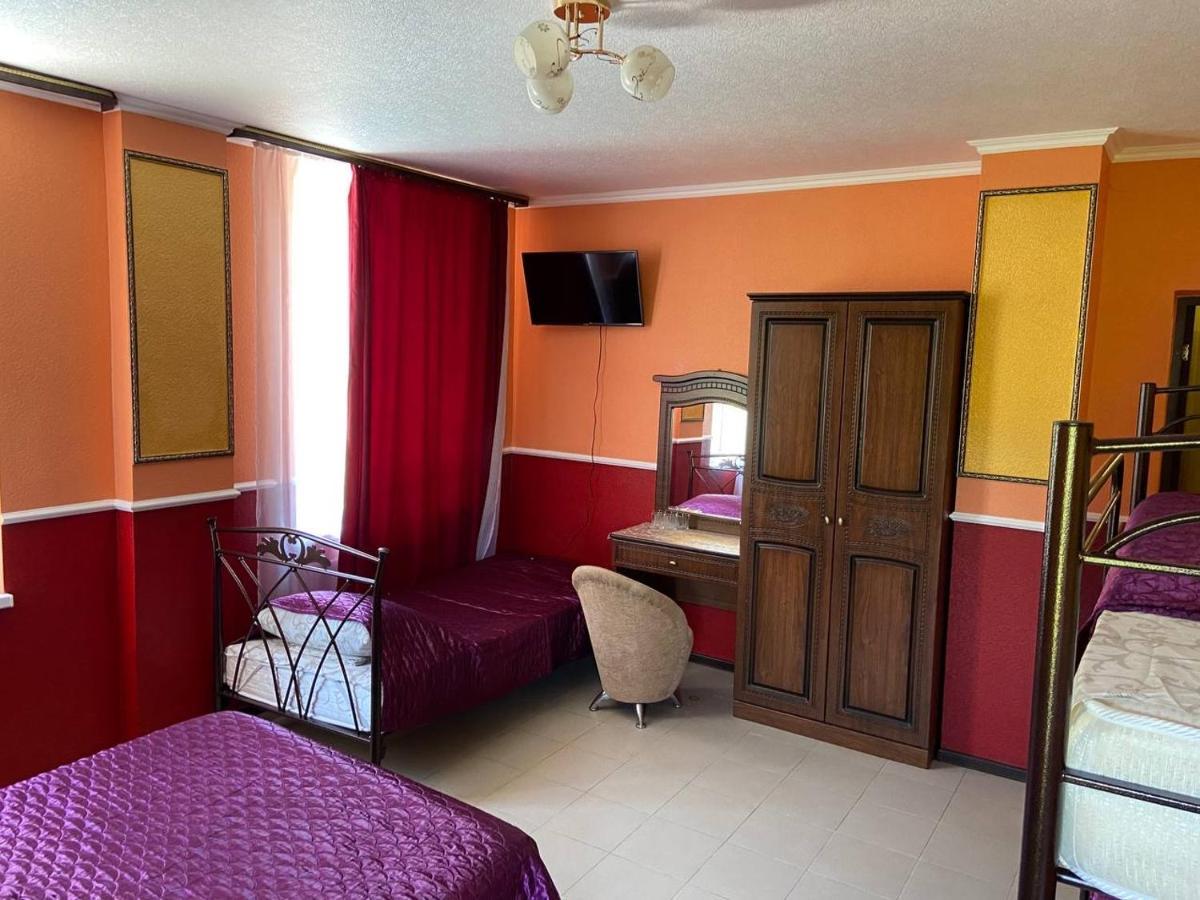 Park-Hotel Abkhazia Цандрипш Екстериор снимка