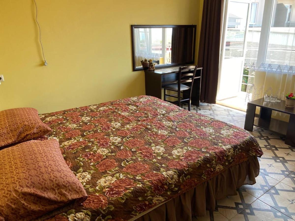 Park-Hotel Abkhazia Цандрипш Екстериор снимка