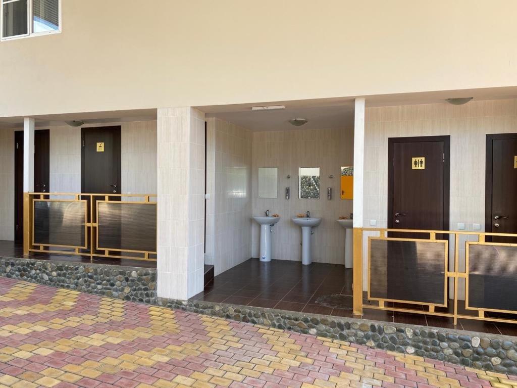 Park-Hotel Abkhazia Цандрипш Екстериор снимка